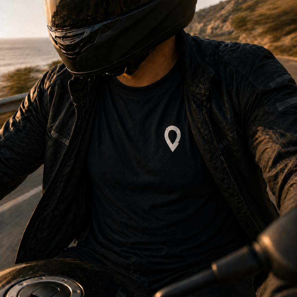 Scenic Men's Dark T-Shirt